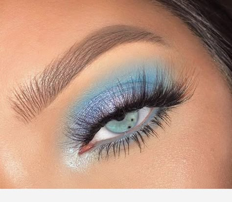 Eyeshadow Colours for Blue Eyes | Blogmas Day 12 ~ Blue Eyeshadow Looks, Drag Make-up, Light Blue Eyes, Eyeshadow For Blue Eyes, Smink Inspiration, Eye Makeup Designs, Colorful Eye Makeup, Makeup Eye Looks, Creative Eye Makeup