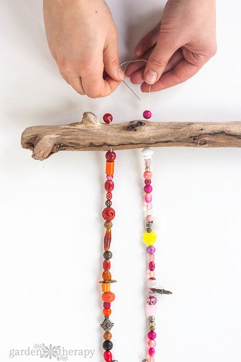 How to Make a Beaded Wind Chime with Bells Step (7) Beaded Wind Chimes, Carillons Diy, Wind Chimes Homemade, Driftwood Projects, Dekor Diy, Diy Wind Chimes, Outdoor Crafts, Driftwood Crafts, Wood Sticks