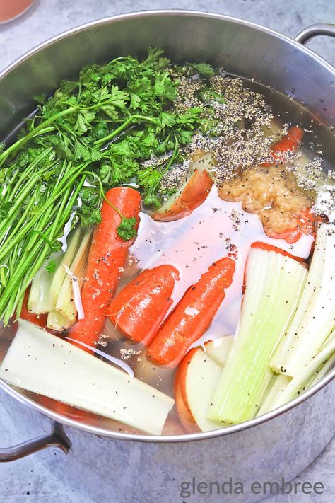 Homemade Chicken Broth Recipe, Easy and Delicious - Glenda Embree Whole Chicken Broth Recipes, Home Made Chicken Broth Recipes, Clear Chicken Broth, Chicken Broth For Sickness, Best Chicken Broth Recipe, Homemade Chicken Broth From Bones, Whole Chicken Broth, How To Make Chicken Broth, Diy Chicken Broth