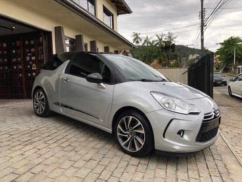 Citroen DS3 from Brazil Citroen Ds3, Girly Car Accessories, Anna Marie, Girly Car, Soft Life, Future Life, Dream Car, Dream Cars, Car Accessories