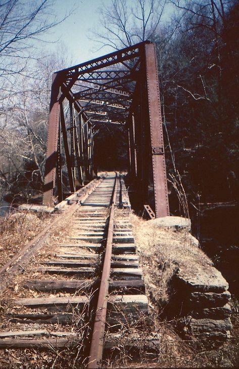 Abandoned Railroad, Creek Bridge, Abandoned Train, Railway Bridges, Pennsylvania Railroad, Rail Car, Trainspotting, Southern Gothic, Steam Trains