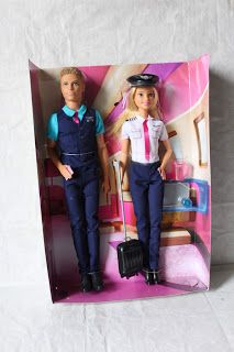 Barbie Pink Passport Barbie Pilot & Ken Flight Attendant Barbie Pink Passport, Ken And Barbie, Pink Passport, Barbies Dolls, Barbie Playsets, Barbie Car, Mermaid Barbie, Barbie Box, Barbie Doll Set