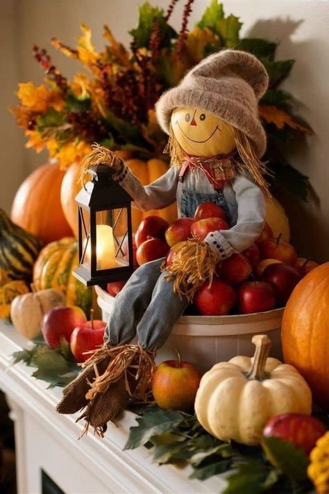 Harvest Display Ideas, Fall Tray Decor, Fall Mantle Decor, Fall Decor Wreaths, Fall Table Centerpieces, Fall Mantle, Fall Accents, Fall Kitchen Decor, Fall Floral Arrangements