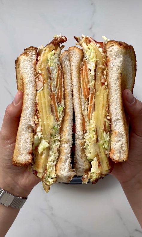 Korean Gilgeori Toast Street Food Sandwich, Korean Sandwich, Omelette Fillings, Omelette Sandwich, Bacon Toast, Multi Grain Bread, Eggs Recipes, Best Sandwiches, Baguette Bread