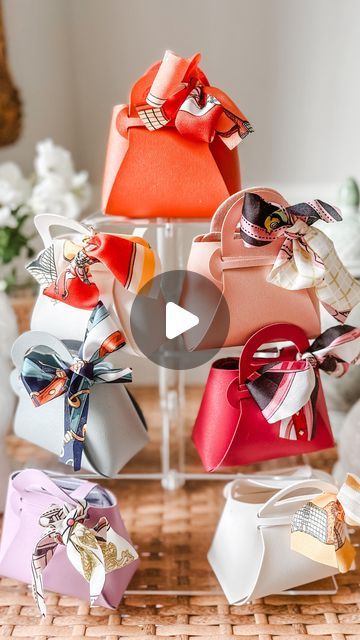 Ashley Temple on Instagram: "Comment PURSE for the links to all of these mini treat bags! 

These mini tree bags make the perfect party favor for lots of upcoming spring events. I love them for bridal showers, baby showers, ladies lunches, a spring brunch at home or a birthday party favor. 

hi, I’m Ashley. I share tons of gift ideas, seasonal decor, party favors, hostess tips and tricks and all of the treasures on Amazon. You didn’t know you needed. Please follow along for more! 

#amazonfinds #founditonamazon #amazonfavorites #partyfavors #partyideas #partyinspo #giftsforher" Favors For Ladies Luncheon Gift Ideas, Purse Favors, Hostess Tips, Brunch At Home, Spring Events, Tree Bag, Mini Treats, Spring Brunch, Mini Tree