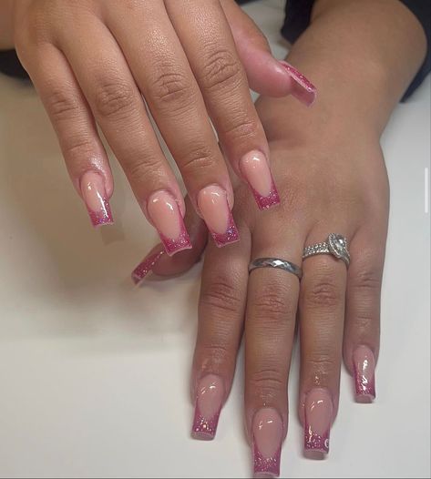 Sparkle Pink Tip Nails, Short Nail Designs Pink French, Sparkly Pink French Tip Acrylic Nails, Sparkly Pink Nails French Tip, Cute Pink Hoco Nails, Pink Sparkle French Tip Nails Almond, Pink Sparkle Nails Square, Short French Tip Acrylic Nails Design Pink Glitter, French Pink Glitter Nails