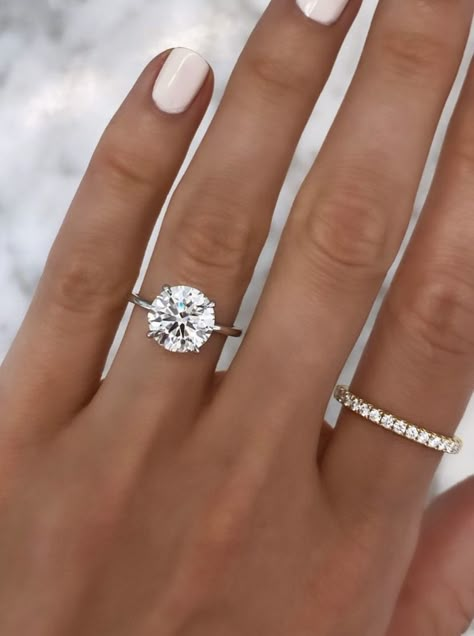 Silver Circle Diamond Ring, Round Engagement Rings Silver, Silver Engagement Rings Circle, Classic Cut Engagement Ring, Plain Band Engagement Ring, Engagement Rings Plain Band, Wedding Rings Circle Diamond, Engagement Rings Circle Diamond, Simple Timeless Engagement Rings