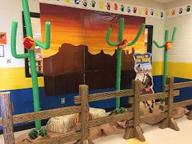 Wild West Book Fair, Western Bulletin Board Ideas, Wild West Vbs, Wild West Classroom, Wild West Decorations, Western Vbs, Monumental Vbs, Teacher Appreciation Themes, Fair Theme