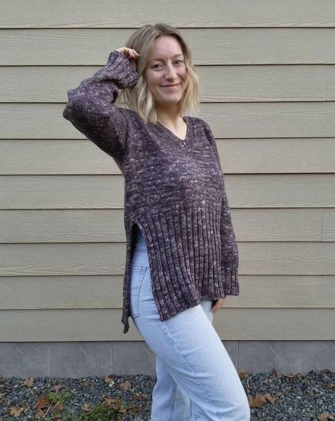 Knit Sweater Pattern, Knit Stitches, Cozy Sweater, Work Tops, Pattern Ideas, Knitted Pullover Sweaters, Oversized Sweater, Sweater Knitting Patterns, Split Hem