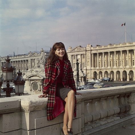 French New Wave, Pictures Of Anna, Anna Karina, French Cinema, Ideas Vintage, The New Wave, French Actress, 60s Fashion, Fashion Tips For Women