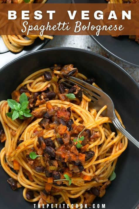 This vegan spaghetti Bolognese is built from the authentic Italian recipe, but it swaps the meat with cheap and protein-rich black beans. Black Bean Spaghetti, Vegan Spaghetti, Mediterranean Meals, Vegan Ideas, Italian Recipe, Vegan Main Dishes, Spaghetti Bolognese, Italian Recipes Authentic, Meal Recipes