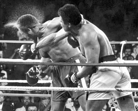 " Muhammad Ali vs George Foreman...the beginnings of the Rope-a-Dope !!! " Boxing Ring, Boxing, Ring