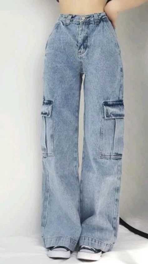 Bf Jeans, Big Jeans, Baggy Outfit Ideas, Jeans Outfit Women, Casual Outfits For Teens, High Waist Wide Leg Pants, Wide Trousers, Future Outfit, Quick Outfits