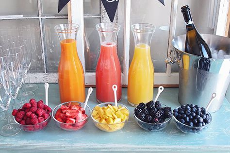 Bellini bar with champagne, juices, and fruit. Bellini Bar, Simple Wedding Favors, Mimosa Brunch, Holi Party, Champagne Bar, Holiday Brunch, Baby Shower Brunch, Baby Gender Reveal Party, Mimosa Bar