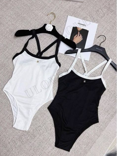 Chanel Bathing Suit, Chanel Swimsuit, Look Coutry, Swimmers Life, Swim Season, Swimsuits Outfits, Swimsuit Collection, Fire Fits, Cute Swimsuits