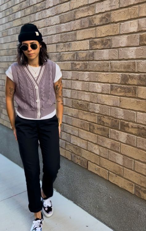 Tropical Lesbian Outfit, Lesbian Sweater Vest Outfit, Masc Lesbian Work Outfit, Masc Women Business Casual, Masc Sweater Vest Outfit, Masc Lesbian Spring Outfits, Masc Style Outfits, Lesbian Vest Outfit, Curvy Masc Lesbian Fashion