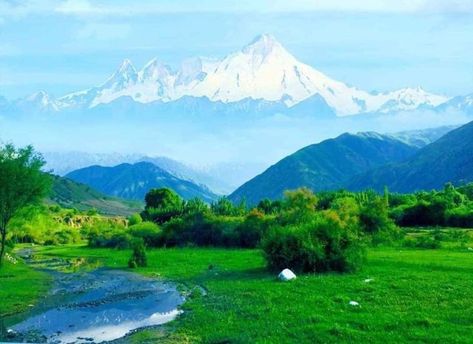 #afghanistan #nuristan Hindu Kush, Afghan Girl, Iran, Beautiful Pictures, Nature Inspiration, Golf Courses, Persian, Beautiful Places, Around The Worlds