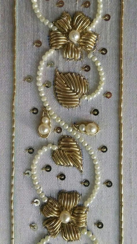 Trendy Embroidery Designs, Couture Dior, Gold Work Embroidery, Trendy Embroidery, Boho Embroidery, Zardozi Embroidery, Hand Beaded Embroidery, Saree Embroidery Design, Motifs Perler