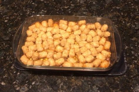 Smoked Tater Tot Taco Casserole on the Big Green Egg Smoked Tater Tot Casserole, Smoked Tater Tots, Tater Tot Casserole With Sausage, Tater Tot Casserole Vegetarian, Tater Tot Taco Casserole, Tater Tot Taco, Casserole With Sausage, Easy Tater Tots, Tater Tot Recipes