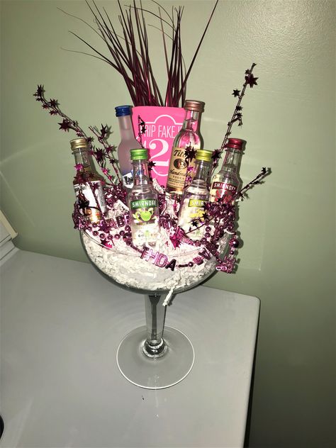 Baskets 21st Birthday, 21st Birthday Gift Ideas For Best Friend Turning 21, 21st Birthday Gifts To Mail, Mini Alcohol Bottles Gift 21st Birthday, 21st Birthday Shooter Basket, 21st Birthday Gifts, Princess Sofia, Simple Bathroom, 21st Birthday