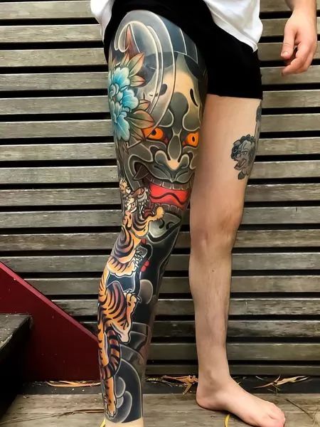 Japanese Leg Tattoo Thigh Sleeve Tattoo, Tattoo Leg Sleeve, Japanese Leg Tattoo, Japanese Tattoos For Men, Tattoo Japanese Style, Japanese Legs, Japanese Flower Tattoo, Full Leg Tattoos, Tattoo Leg