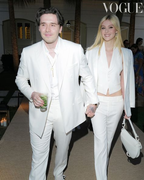 Brooklyn Beckham Wedding, Nicola Peltz Wedding, Beckham Wedding, Wedding Party Pictures, Iman And David Bowie, Wedding Parties Pictures, Haute Couture Wedding Dress, Nicola Peltz, Satin Gowns