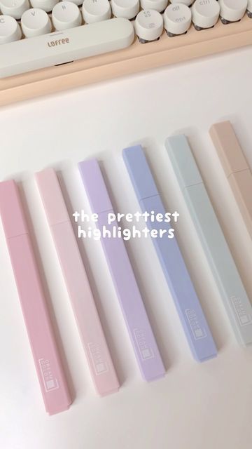 Aesthetic Pastel Highlighters, Highlighter Stationary Aesthetic, Cute Highlighters Aesthetic, Pretty Stationery Aesthetic, Pastel Stationary Aesthetic, Alohaster Highlighters, Aesthetic Highliters, Highliters School Aesthetic, Pastel School Supplies Aesthetic