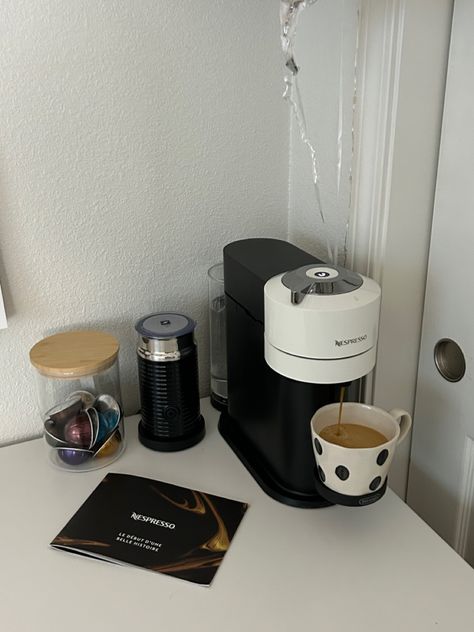 Nespresso Vertuo Pop, Nespresso Vertuo, Coffee Bar Home, Coffee Obsession, Coffee Corner, Manifestation Board, 2025 Vision, Photography Inspo, Coffee Bar