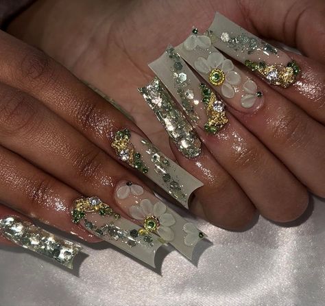 Charmed Nails, Licensed Cosmetologist, Quinceanera Nails, Green Acrylic Nails, Colored Acrylic Nails, Glow Nails, Long Acrylic Nails Coffin, Unique Acrylic Nails, Long Square Acrylic Nails