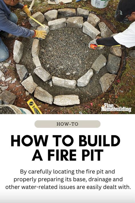 Assembling the walls of a fire pit Building A Fire Pit, Fire Pit Base, Building A Fire, Fire Pit Wall, How To Build A Fire Pit, Masonry Work, Cool Fire Pits, Stones Diy, Stone Walls