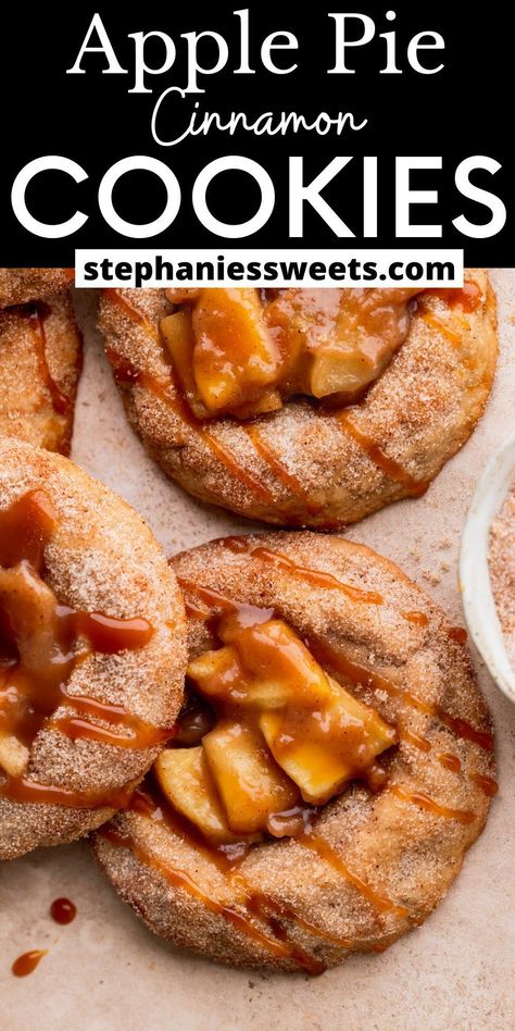 These apple pie cookies are cinnamon thumbprint cookies with apple filling. They are coated in cinnamon and topped with a drizzle of salted caramel. Mini Apple Pie, Caramel Dessert Recipes, Apple Pie Cookies, Fall Baking Recipes, Pie Cookies, Delicious Sweets, Apple Pie Filling, Caramel Apple Pie, Holiday Dessert Recipes