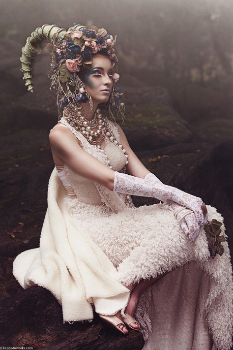 Capricorn Photoshoot, Flower Crown, Crown, White