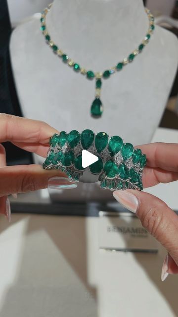 TRACEY ELLISON on Instagram: "EMERALDS & DIAMONDS… always a good idea! @benjaminfinejewelry has a selection of cuffs/bracelets that blew me away, but this may well be my fave! Pear shape emeralds facing inwards, with diamonds at the center. Available from @benjaminfinejewelry - please DM them directly for details, and follow them for more beautiful jewelry! 💚💚💎💎💥💥" Emerald Bracelet Diamond, Cuffs Bracelets, Bracelet Diamond, Emerald Bracelet, Gorgeous Jewelry, Emerald Diamond, Pear Shape, Pear Shaped, Beautiful Jewelry