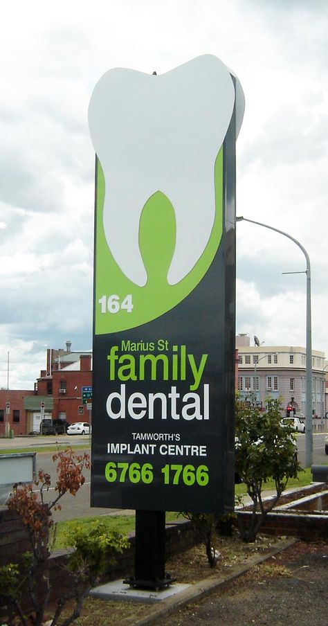 Dental Clinic Exterior Signage, Sign Board Design For Dental Clinic, Dental Clinic Boards, Dental Board Designs, Dental Office Signs Outside, Dental Clinic Name Board Design, Dental Clinic Sign Board Design, Dental Sign Board Design, Dental Clinic Board Design