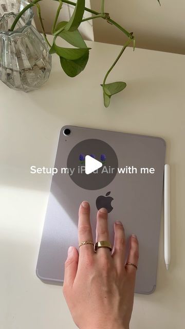 Flourish Planner on Instagram: "2024 iPad Air Setup💜   #ipad #ipadair #ipadpro #ipadsetup #ipadunboxing" Iphone And Ipad Wallpaper, Purple Ipad Air Aesthetic, Ipad Air Tips, Ipad Air M2 Aesthetic, Ipad Air Background, Ipad Homescreen Ideas Aesthetic College, Ipad Organization Ideas, Aesthetic Wallpaper For Ipad Air, Ipad Setup Ideas