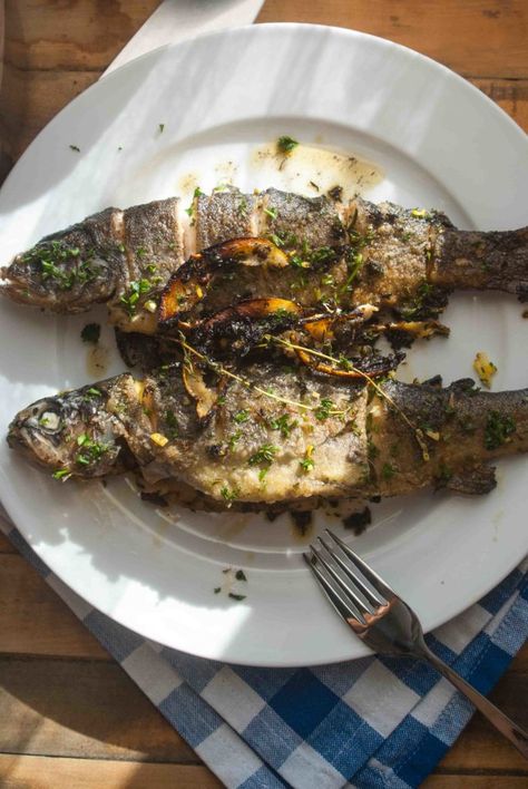 Pan Fried Whole Fish, Pan Fried Trout With Skin, Whole Trout Recipes Baked, Fried Trout Recipes, Whole Rainbow Trout Recipe, Rainbow Trout Recipe Pan Fried, Whole Fish Fry Recipe, Pan Fry Trout Recipe, Whole Trout Recipes