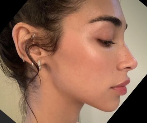 Straight Nose Women, Small Nose Bump Side Profile, Straight Small Nose, Nose Inspo Rhinoplasty, Pointy Nose Women, Straight Nose Front View, Straight Nose Aesthetic, Nose Bump Aesthetic, Ideal Nose Rhinoplasty