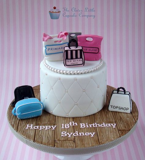 Shopaholic Birthday Cake | Flickr – Compartilhamento de fotos! Shopaholic Cake, Cake Designing, Bag Cakes, 12th Birthday Cake, Realistic Cakes, Girly Cakes, Girl Shopping, Happy 16th Birthday, Vanilla Sponge