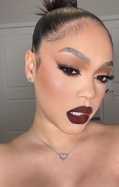 Make Up Ideas With Red Lipstick Black Women, Contour Makeup Nose, Makeup Ideas Black Women Red Lip, Brown Skin Red Lip Makeup, Natural Beat Makeup Black Women Red Lip, Natural Beat With Red Lips, Unaprocable Makeup, Jt Makeup Looks, Femme Fatale Makeup