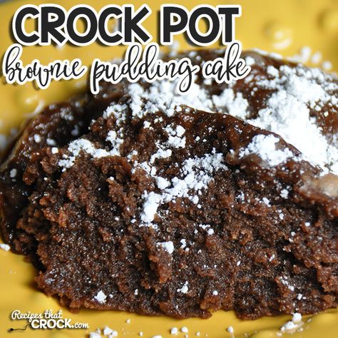 Rich, moist and delicious! Those are the first three words that come to mind when you take a bite of this Crock Pot Brownie Pudding Cake! Chocolate Cake With Sour Cream, Brownie Pudding Cake, Crock Pot Brownies, Crockpot Chocolate Cake, Crockpot Cake Recipes, Dump Cake Recipes Chocolate, Crockpot Chocolate, Cake With Sour Cream, Crockpot Cake