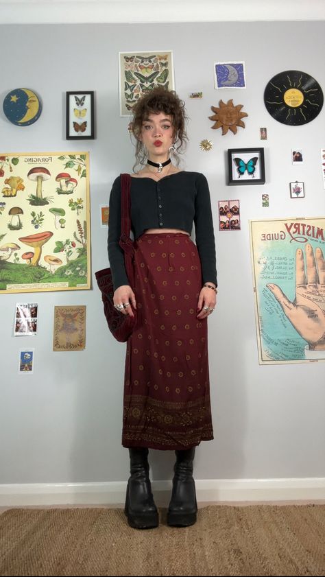 Long Sleeve And Long Skirt Outfits, Whimsigothic Outfits Aesthetic, Whimsigoth Dark Academia Outfit, The Craft Fashion Outfits, Wide Hip Outfits, Mermaid Maxi Skirt Outfit, Whimsygoth Summer Outfits, Professional Whimsigoth, Grunge Skirt Aesthetic