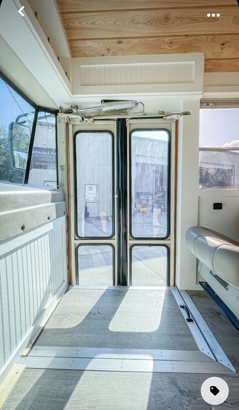 Luxurious School, Luxury Tiny Homes, Bus Remodel, Bus Rv Conversion, School Bus Tiny House, School Bus Camper, School Bus House, Converted School Bus, Bus Ideas