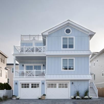 Cottage Home Exterior, Siding Colors For Houses, Blue Beach House, Beach House Aesthetic, California Beach House, Garage Door Styles, Garage Style, Beach House Exterior, House Siding