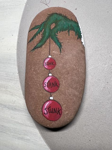 painting rocks! | One of my favs ❤️💚 | Facebook Painted Ice Skates, Rock Gifts, Christmas Rock, Painted Rocks Craft, Painted Rocks Diy, Christmas Tree Painting, Holiday Painting, Painting Rocks, Rock Painting Designs