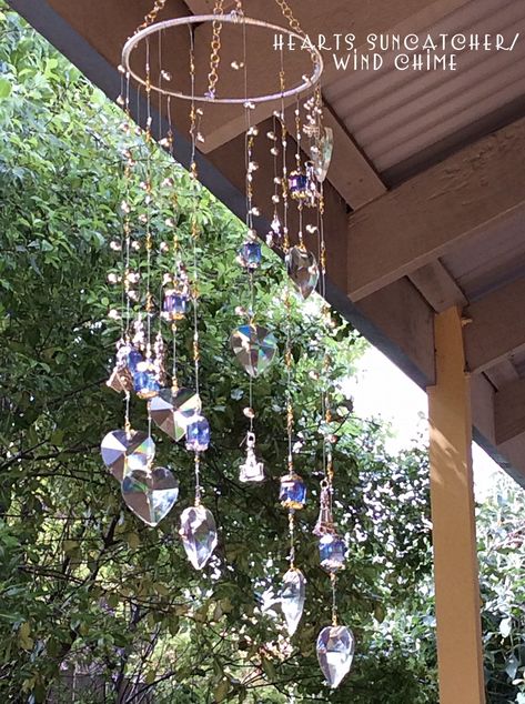 Crystal Heart Sun-catcher Windchime Hanging Crystals Diy, Suncatchers Diy, Windchimes Diy, Crystal Suncatchers Diy, Wind Chimes Homemade, Crystal Mobile, Suncatcher Diy, Glass Bead Crafts, Diy Suncatchers