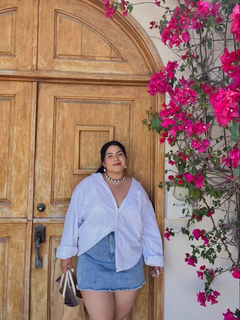 Plus Size 2023 Outfits, Clean Girl Aesthetic Outfits Plus Size, Plus Size Clean Girl Aesthetic, Plus Size Summer Outfits Aesthetic, Denim Skirt Outfit Plus Size, Plus Size Denim Skirt Outfit, Summer Plus Size Outfits 2023, Plus Size Summer Outfits 2023, Beach Outfit Plus Size