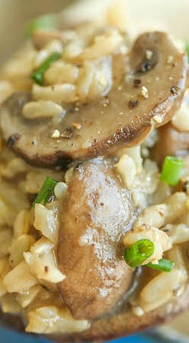 One Pot Mushroom Rice Rice With Mushrooms, Rice Recipes Side, Mushroom Rice Recipes, Rice Dishes Recipes, Wild Rice Pilaf, Rice Side Dish Recipes, Mushroom Rice, Rice Side, Rice Side Dishes