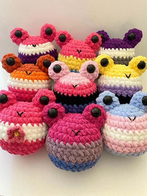 Pride Crochet Projects, Pride Stuff, Gay Crochet, Crochet Pride Ideas, Pride Crochet Patterns Free, Pride Crochet Ideas, Pride Month Crochet Ideas, Trans Crochet Ideas, Pride Crochet Patterns