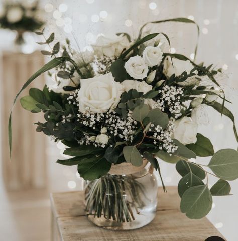 Wedding Sage Green Centerpieces, Sage Green White And Silver Wedding, White And Sage Centerpieces, Sage And Cream Party Decor, White Cream And Green Bouquet, Sage Green Flower Centerpieces, Sage Green And White Centerpieces, Sage Green Wedding Theme Flowers, Sage And White Wedding Centerpieces