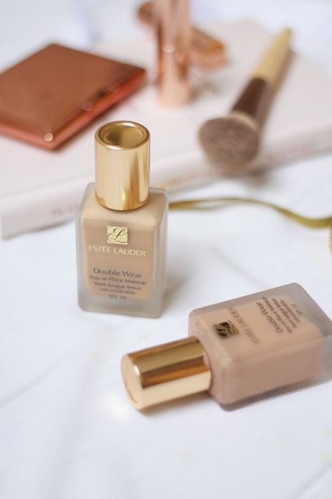 Double Wear Estee Lauder, Estee Lauder Foundation, Best Foundation For Oily Skin, Estee Lauder Double Wear Foundation, Foundation For Oily Skin, Double Wear Foundation, Oil Free Foundation, Glitter Eyeliner, Cosmetics Photography